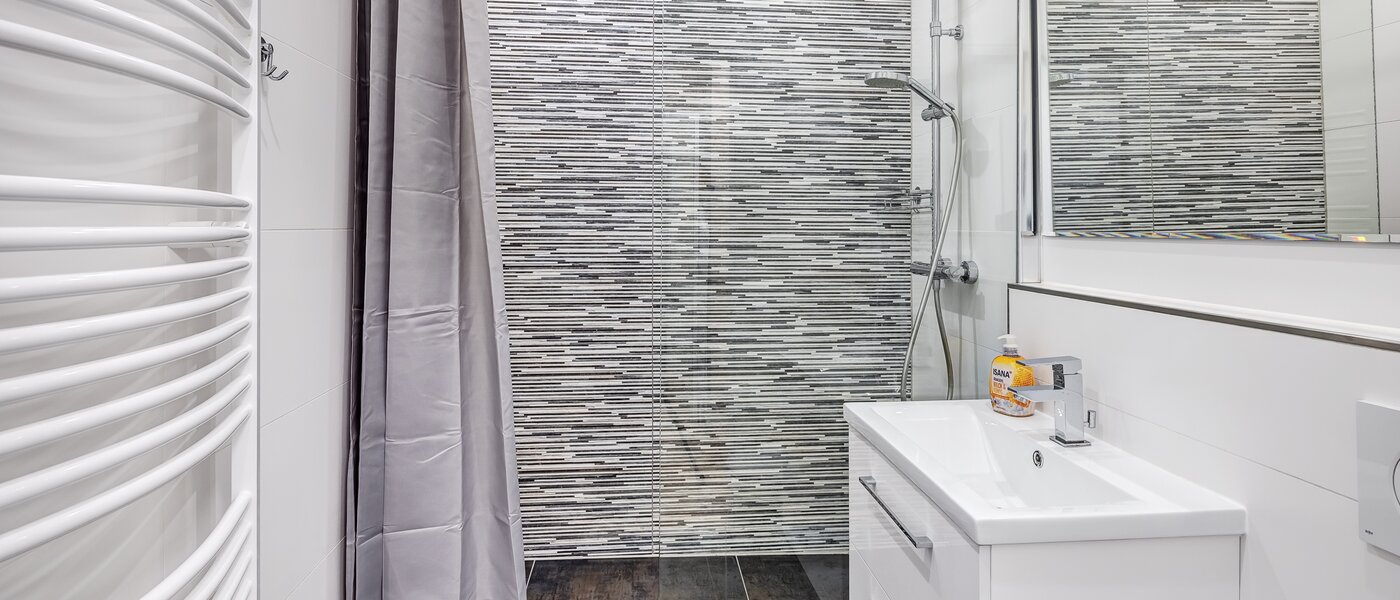 appartement München Arabellapark 01 salle de bain 11073