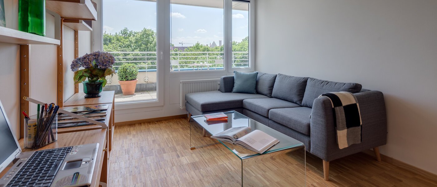appartement avec terrasse sur le toit München Bogenhausen 02 pièce à vivre 11076