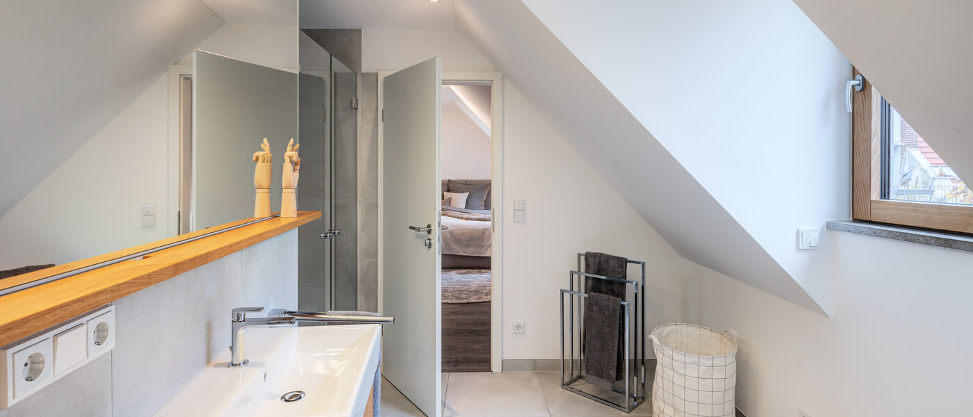 appartement style maisonnette München Pasing 04 1ère salle de bain 11136