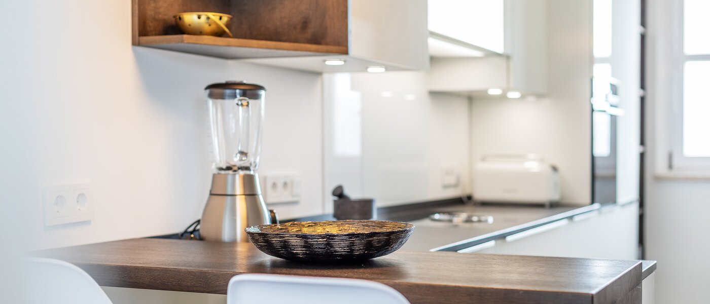 appartement avec terrasse sur le toit München Arabellapark 04 cuisine 11226