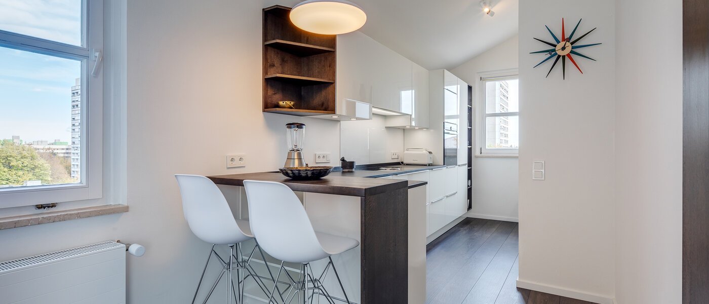 appartement avec terrasse sur le toit München Arabellapark 05 cuisine 11226