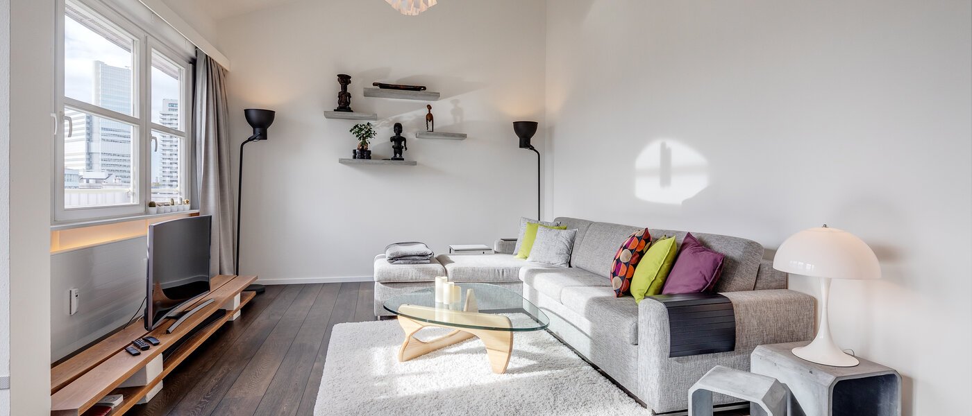 appartement avec terrasse sur le toit München Arabellapark 01 pièce à vivre 11226