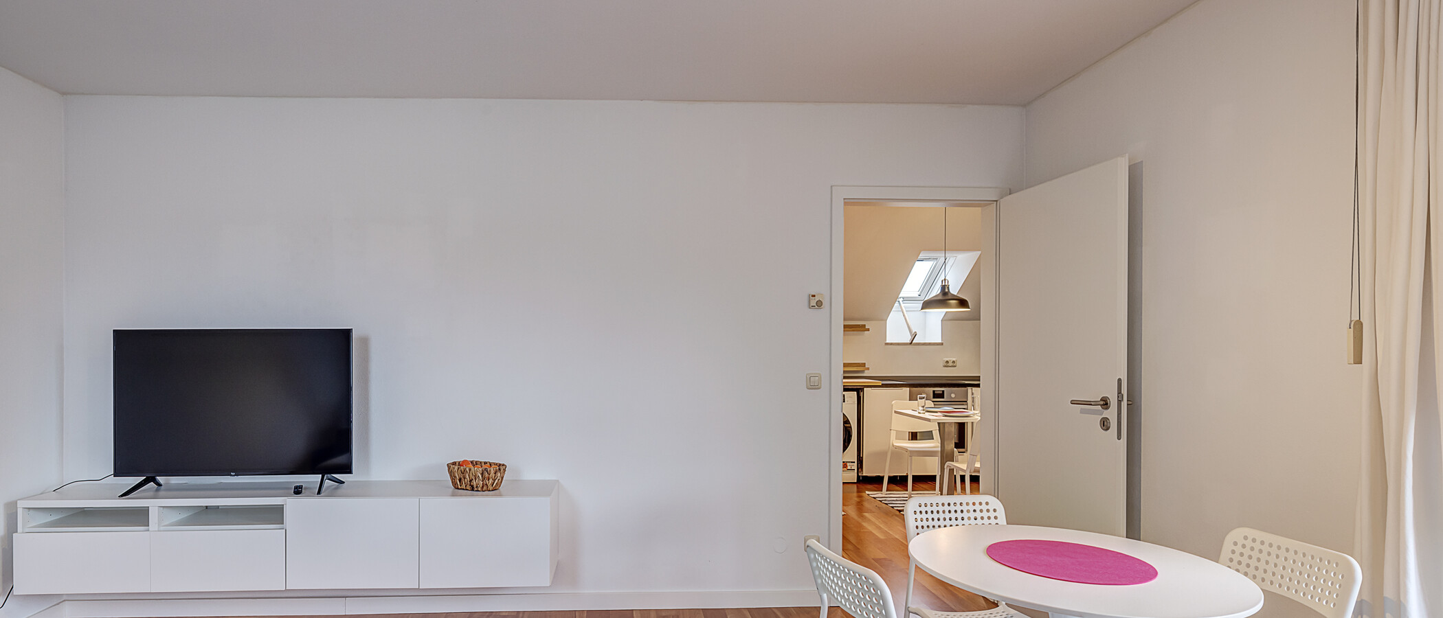 appartement avec terrasse sur le toit München Schwabing-Nord (zw. Leopoldstraße & Englischen Garten) 03 pièce à vivre 11235