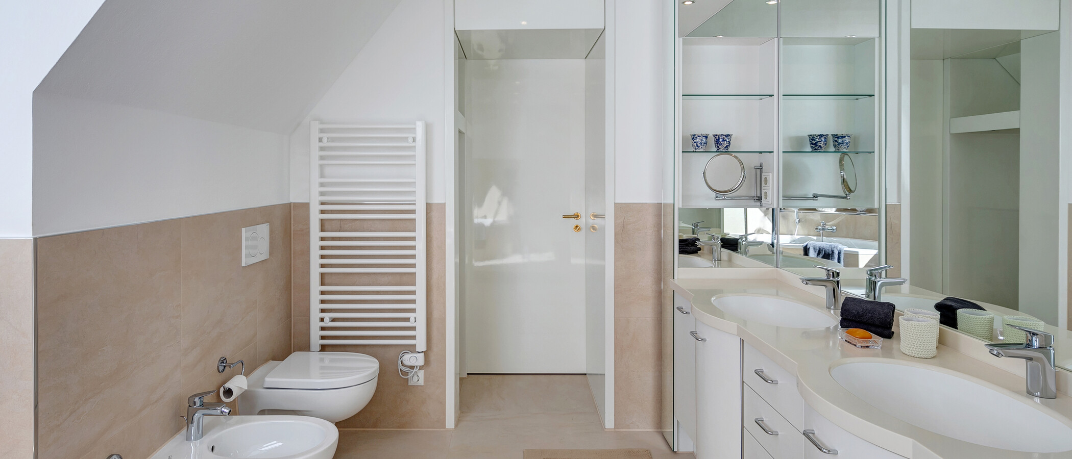 appartement avec terrasse sur le toit München Menterschwaige 04 salle de bain 11267