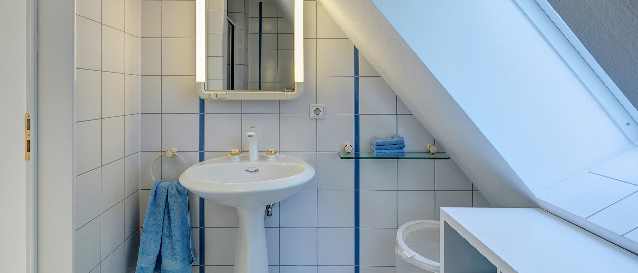appartement avec terrasse sur le toit München Menterschwaige 01 2ème s. de bain 11267