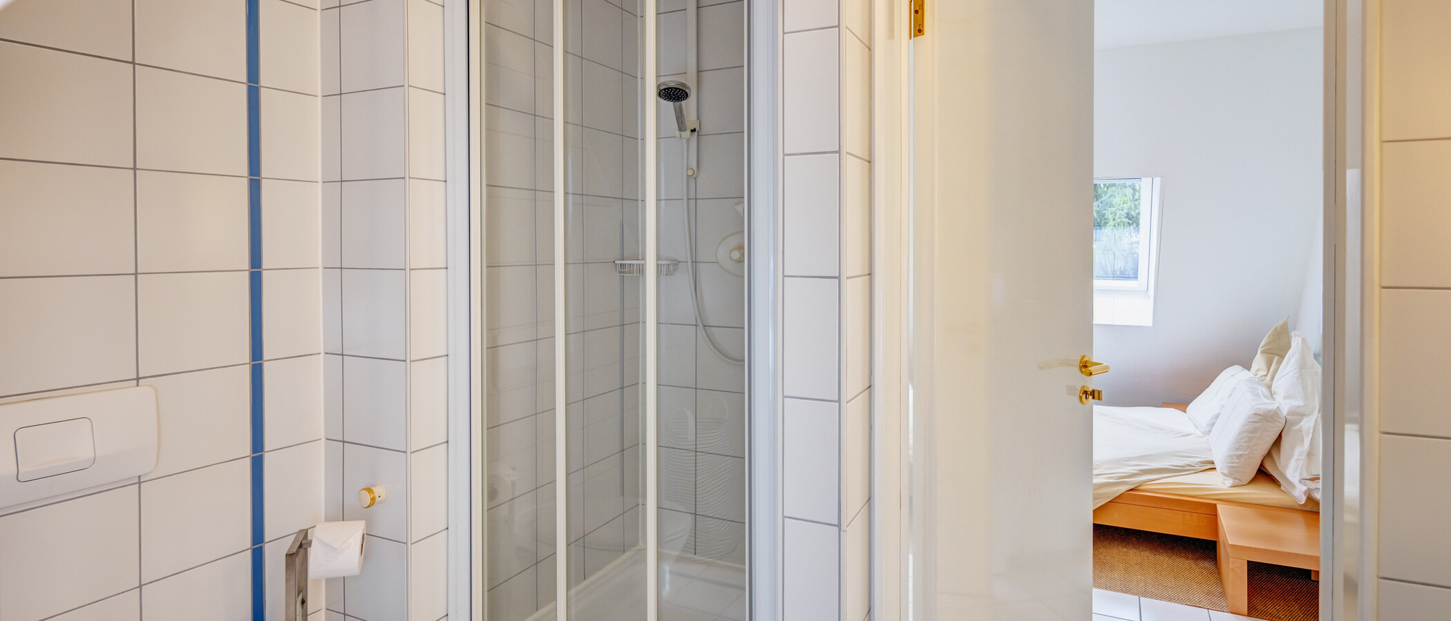 appartement avec terrasse sur le toit München Menterschwaige 02 2ème s. de bain 11267