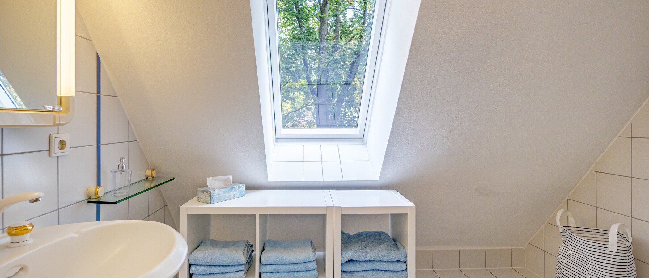 appartement avec terrasse sur le toit München Menterschwaige 03 2ème s. de bain 11267