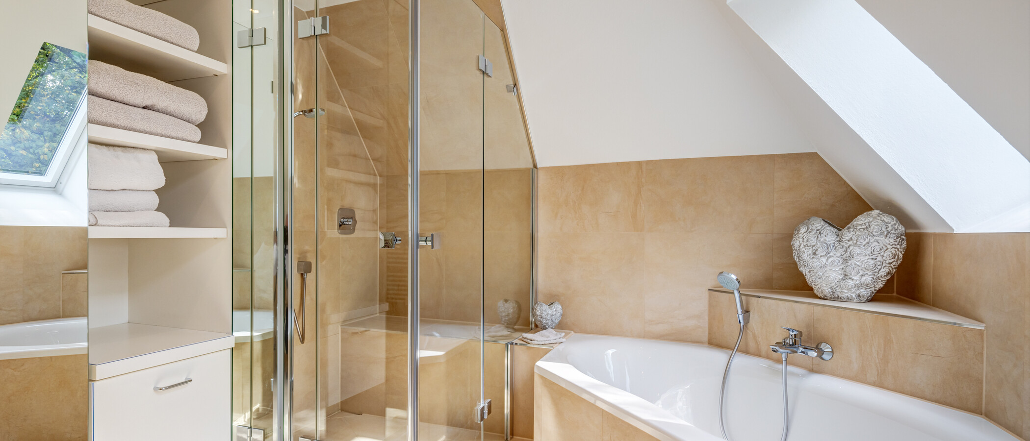 appartement avec terrasse sur le toit München Menterschwaige 03 1ère salle de bain 11267
