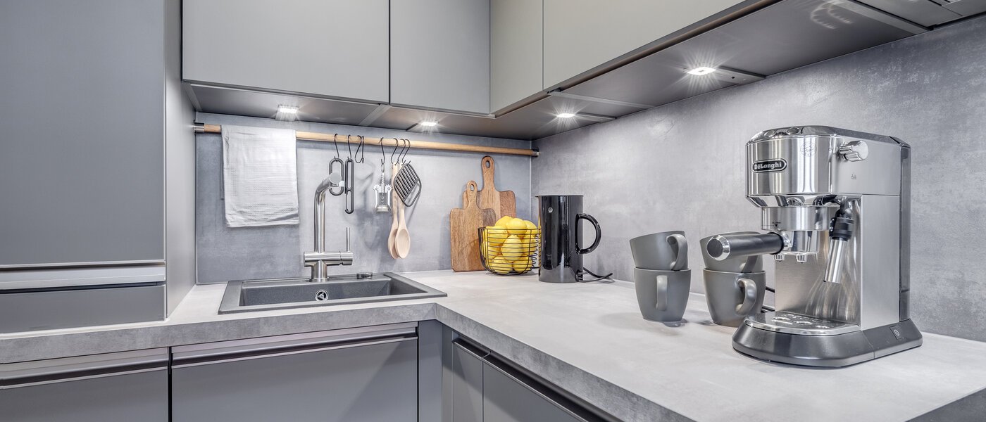 appartement style maisonnette avec mezzanine München Maxvorstadt 02 cuisine 11294