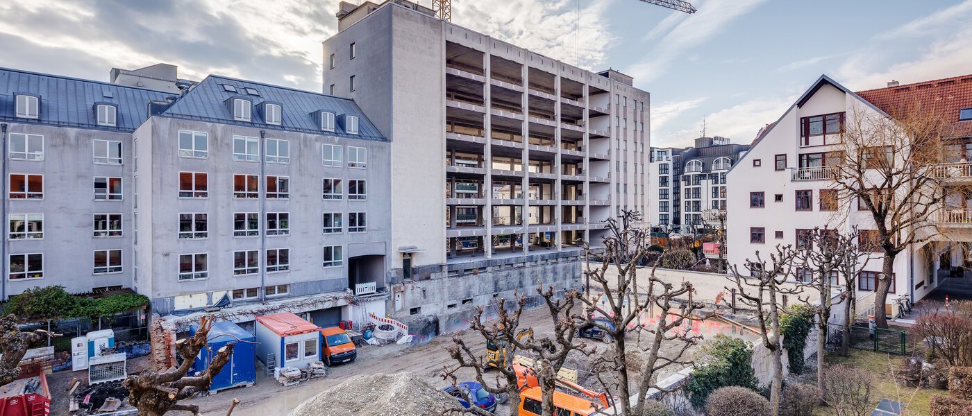 appartement style maisonnette avec mezzanine München Maxvorstadt 04 vue 11294