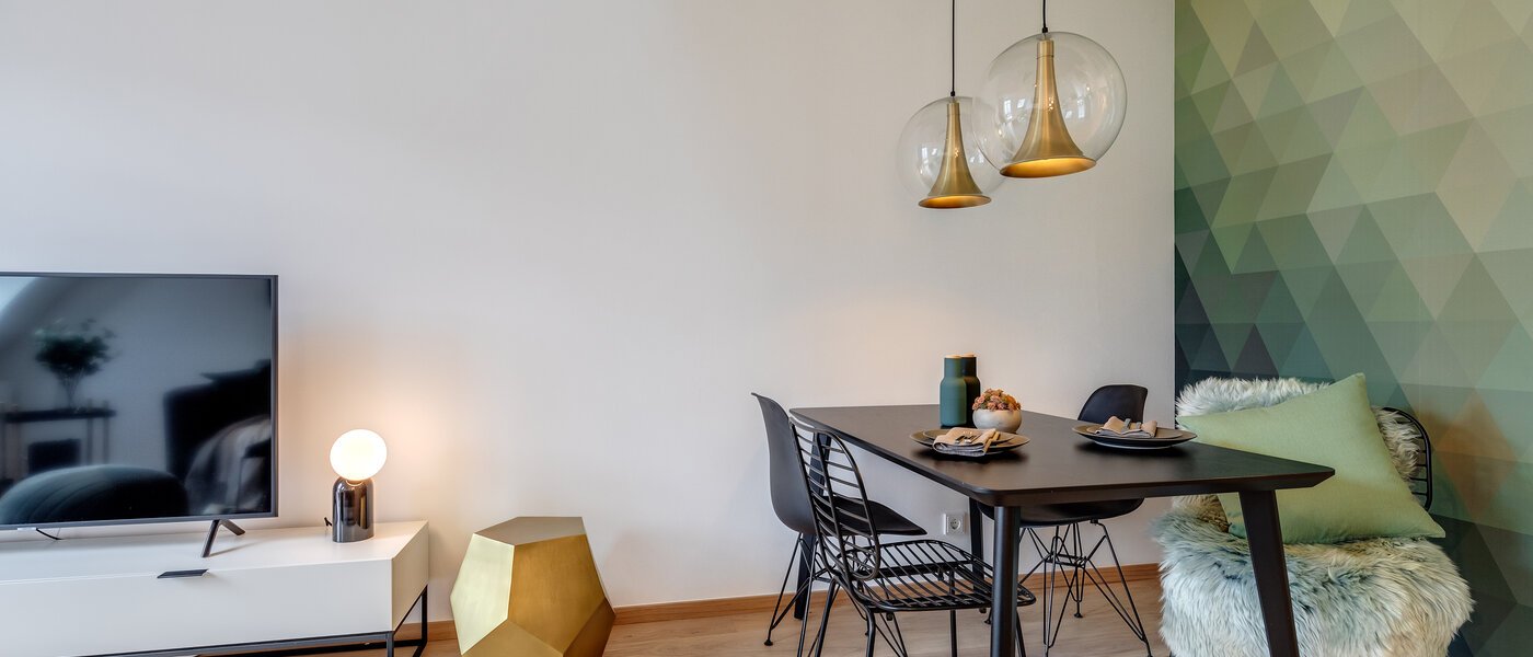 appartement style maisonnette avec mezzanine München Maxvorstadt 05 pièce à vivre 11294