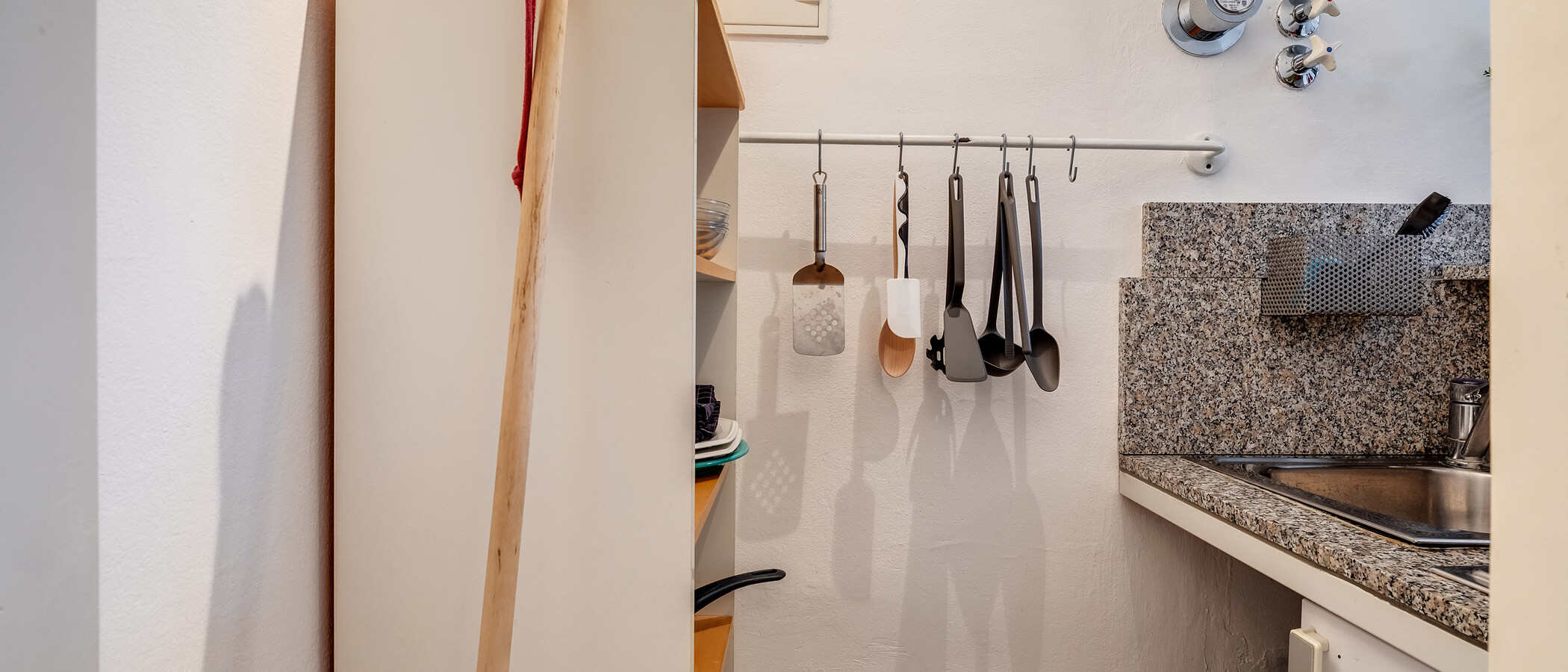 studio München Schwabing-West (rund um den Hohenzollernplatz) 02 cuisine 11346