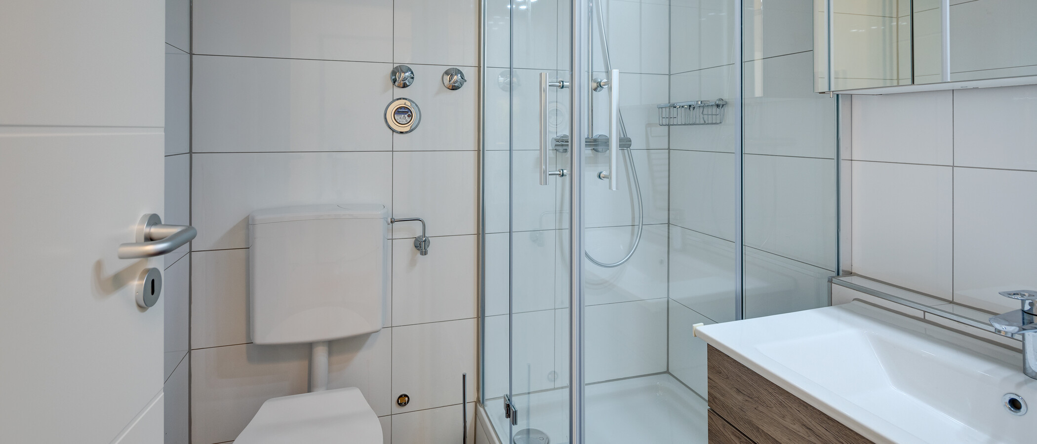 appartement München Milbertshofen 01 salle de bain 11407