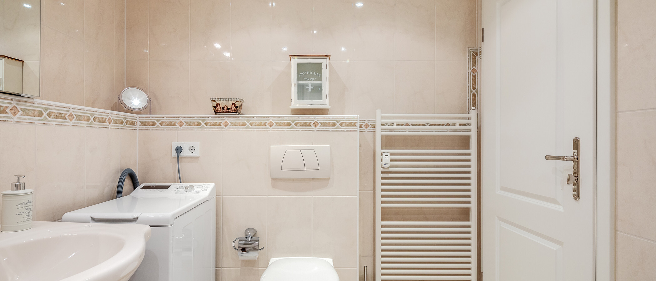 appartement avec mezzanine München Moosach 03 salle de bain 11448