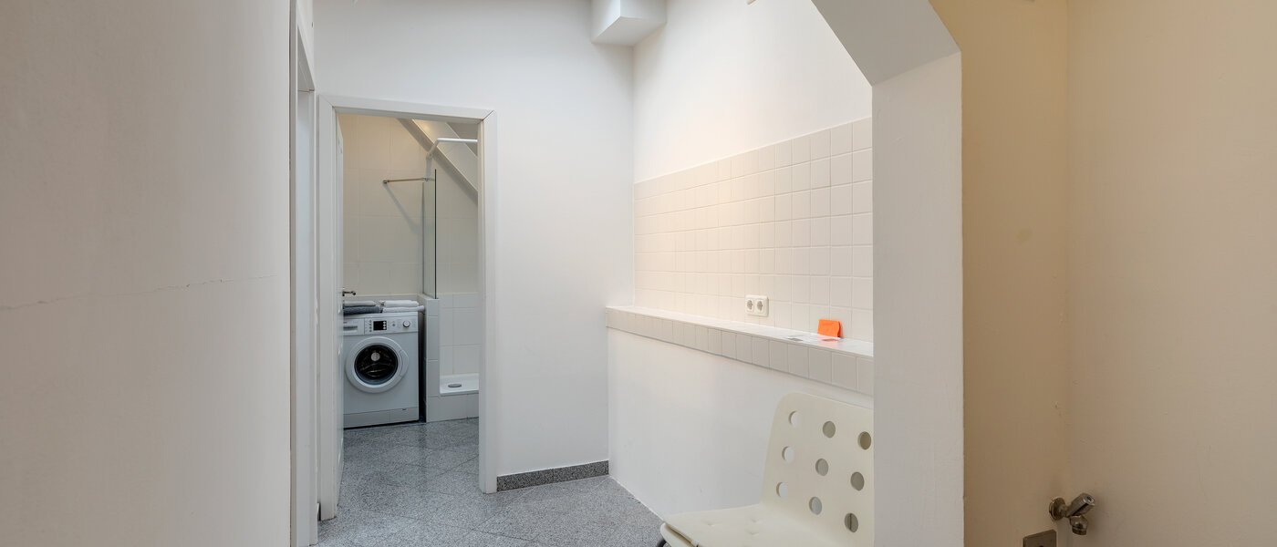 appartement sous les toits München Schwanthalerhöhe 02 entrée/couloir 11507