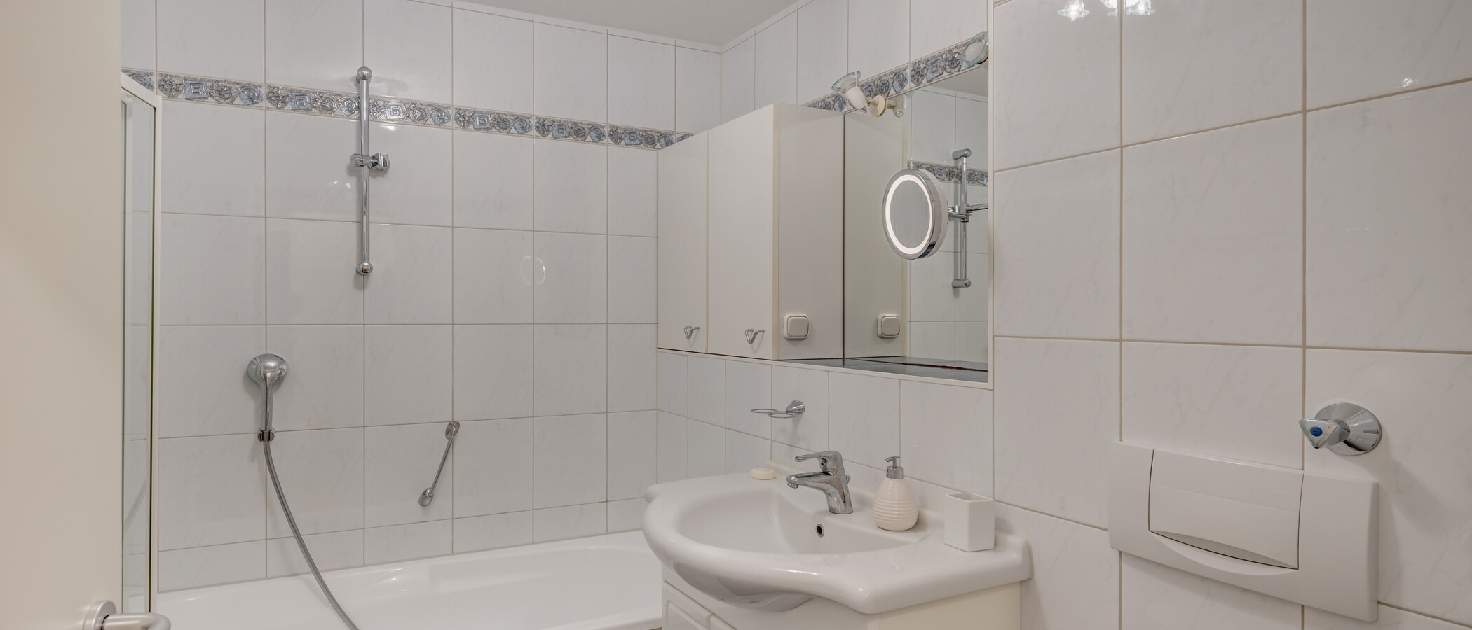 appartement München Schwabing-West (rund um den Hohenzollernplatz) 01 salle de bain 11568