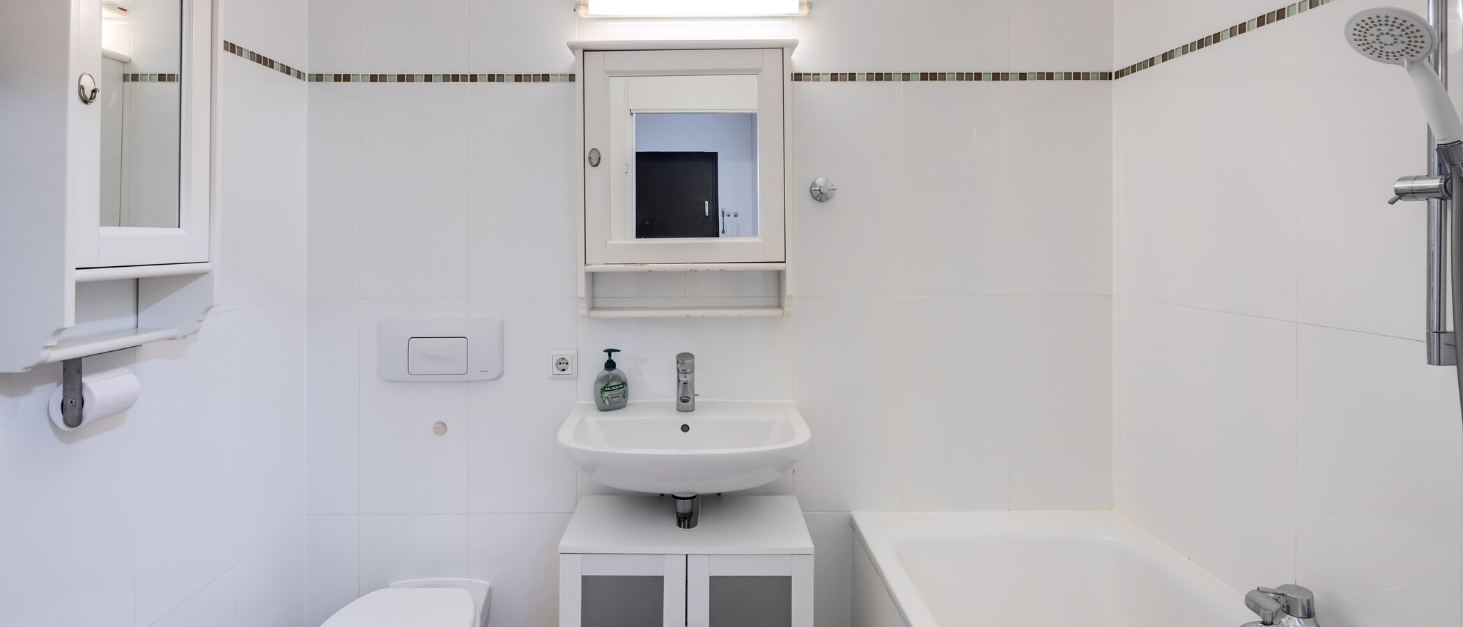 appartement München Milbertshofen 01 salle de bain 11650