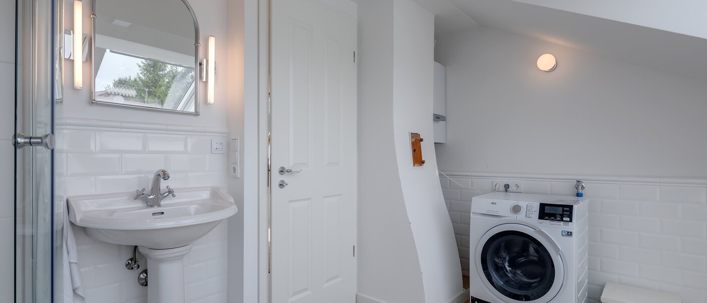 appartement sous les toits Feldafing Tutzing 05 salle de bain 11697