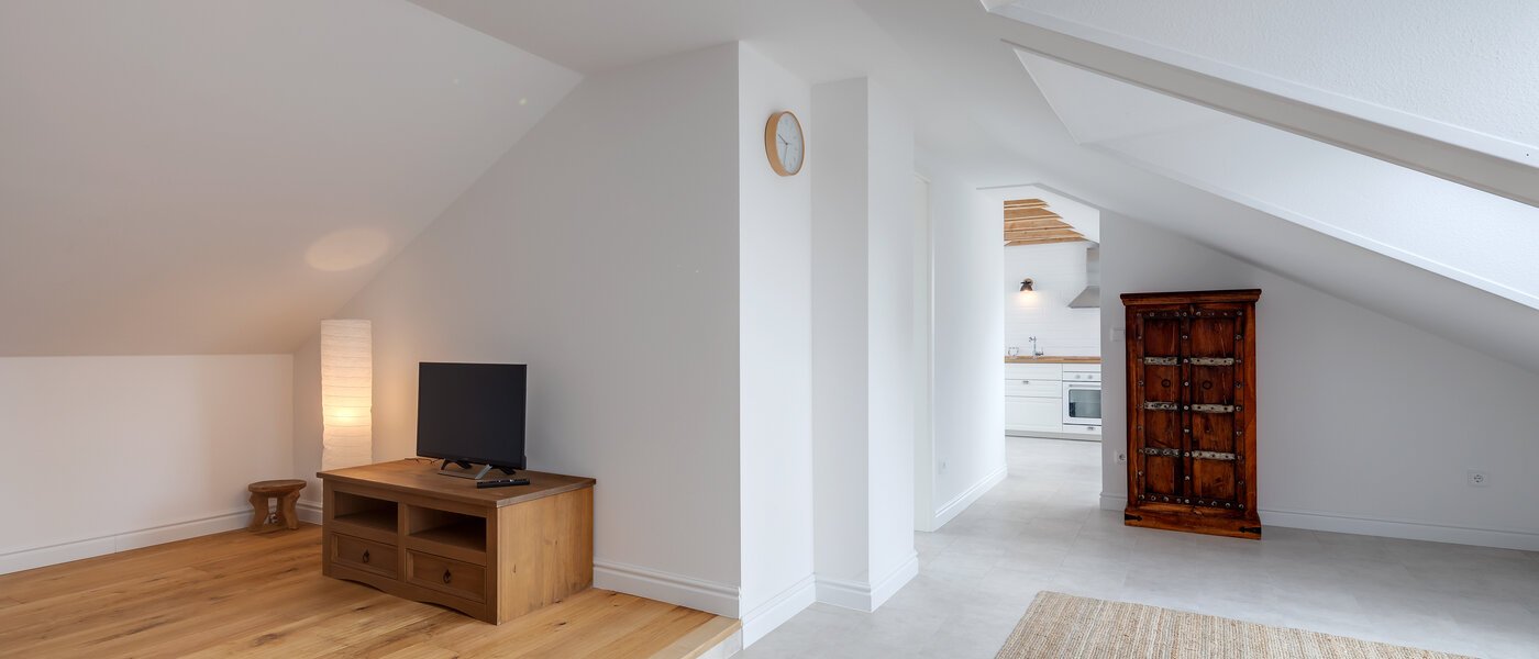 appartement sous les toits Feldafing Tutzing 03 pièce à vivre 11697