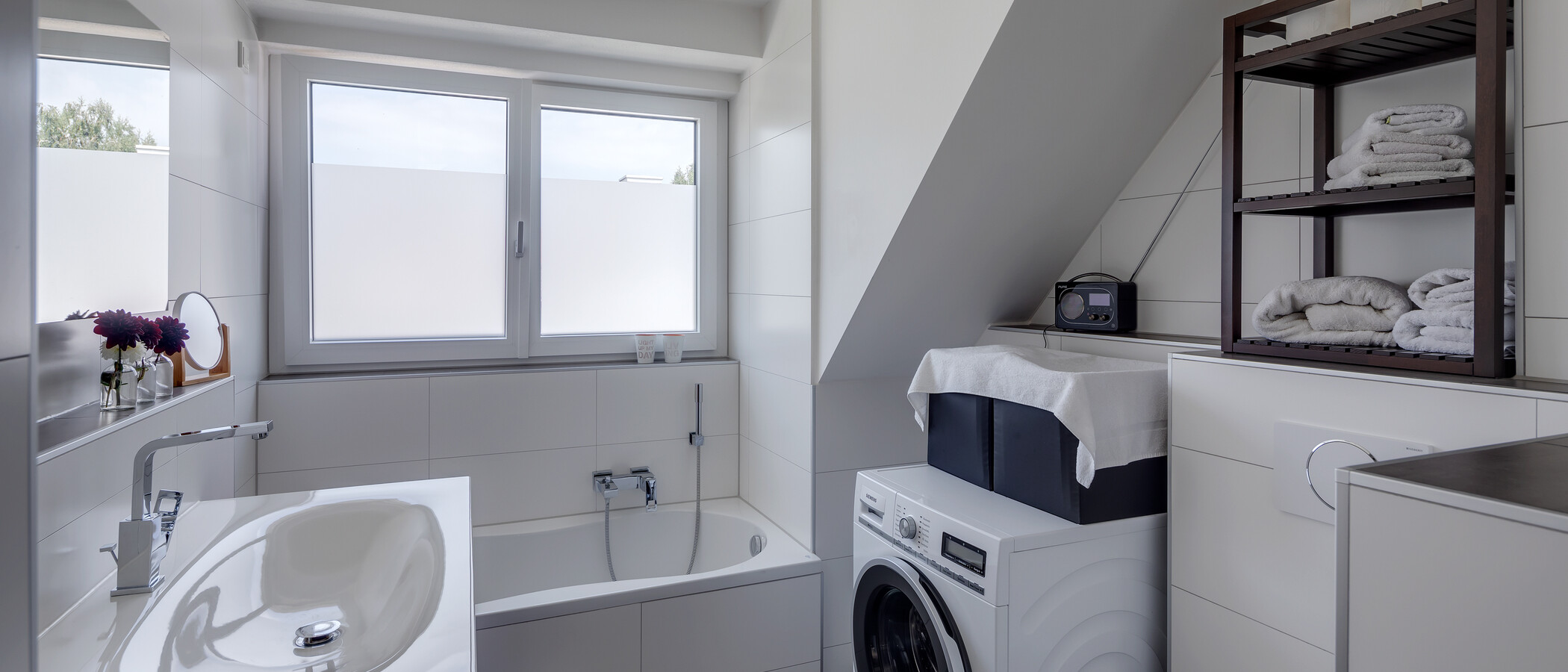 appartement sous les toits München Großhadern 01 salle de bain 11784