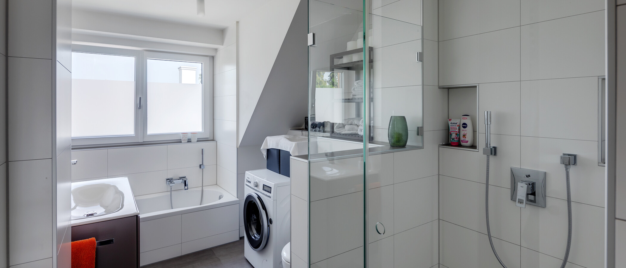 appartement sous les toits München Großhadern 02 salle de bain 11784