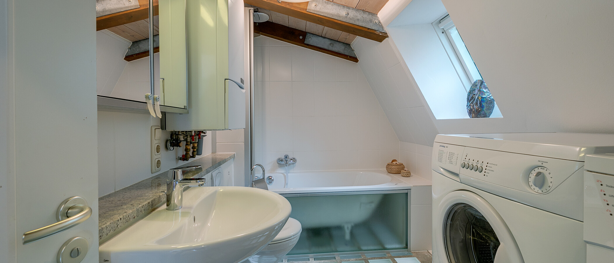 appartement style maisonnette München Westend 01 salle de bain 11814