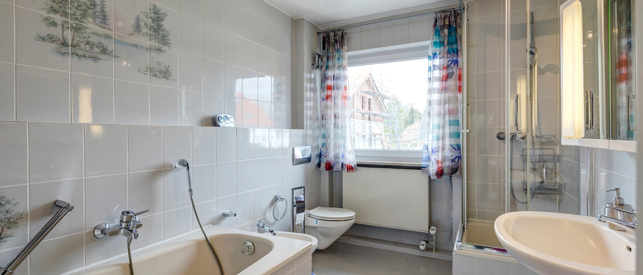 maison mitoyenne placée au milieu de la rangée München Moosach 01 salle de bain 11852