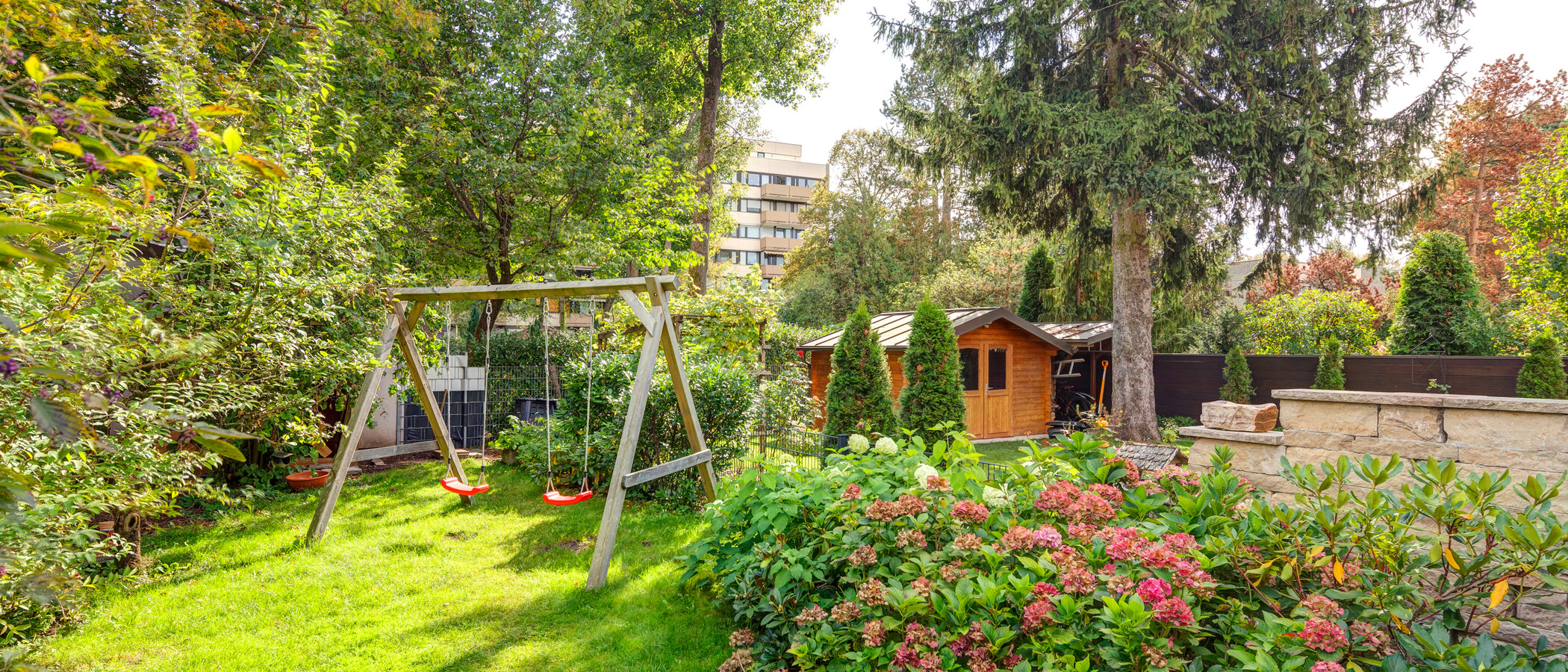maison mitoyenne placée au milieu de la rangée München Moosach 02 jardin 11852
