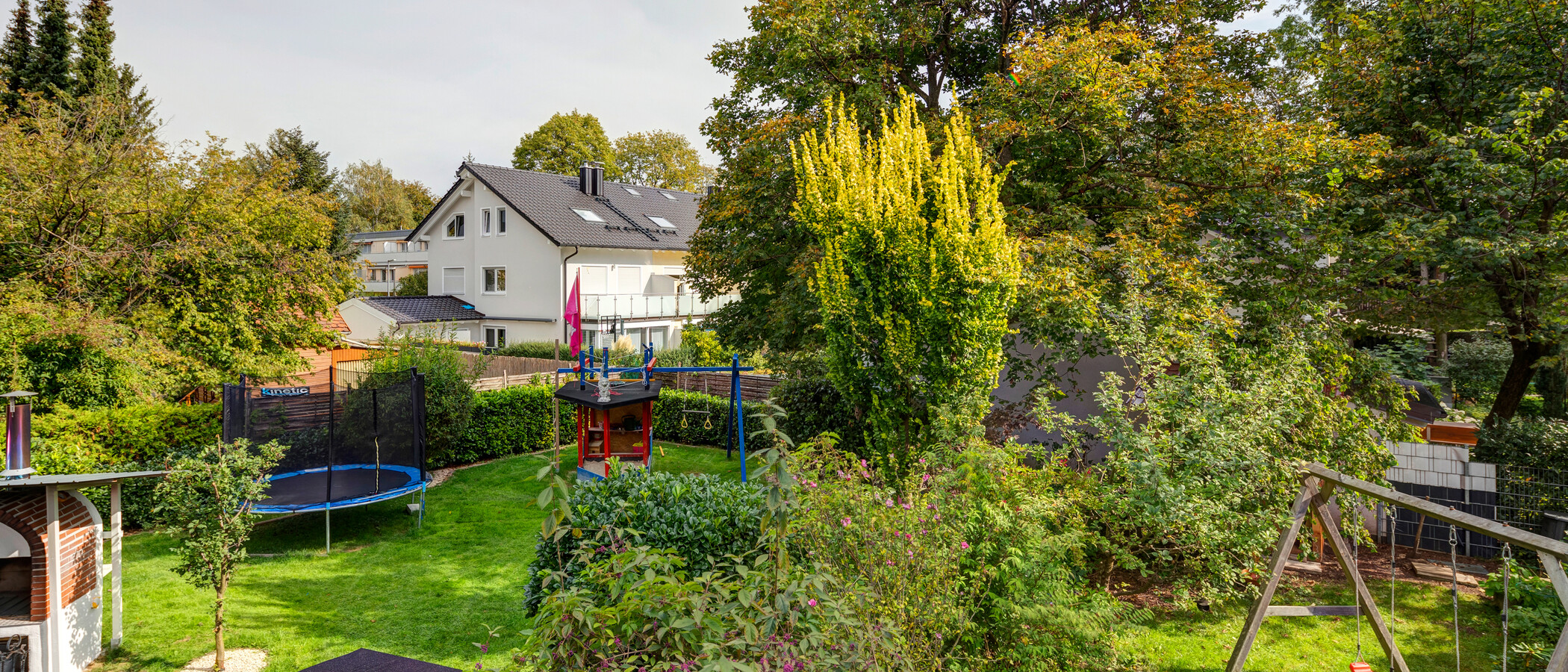 maison mitoyenne placée au milieu de la rangée München Moosach 02 vue 11852