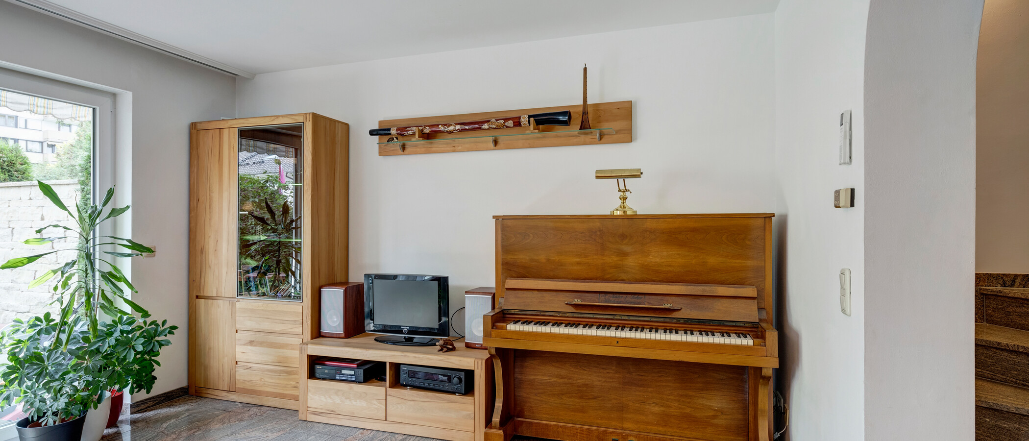 maison mitoyenne placée au milieu de la rangée München Moosach 04 pièce à vivre 11852