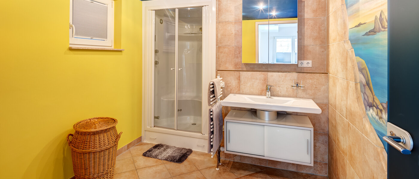 appartement au sous-sol Haar 01 salle de bain 11871