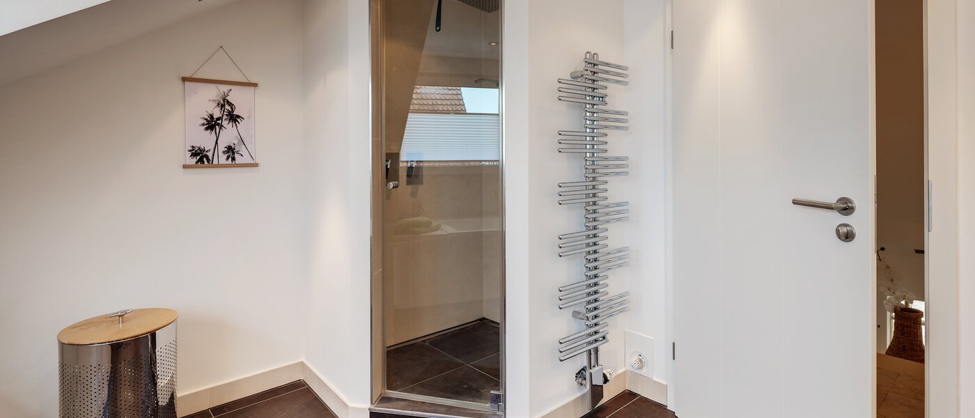 appartement sous les toits München Lerchenau 03 salle de bain 11948