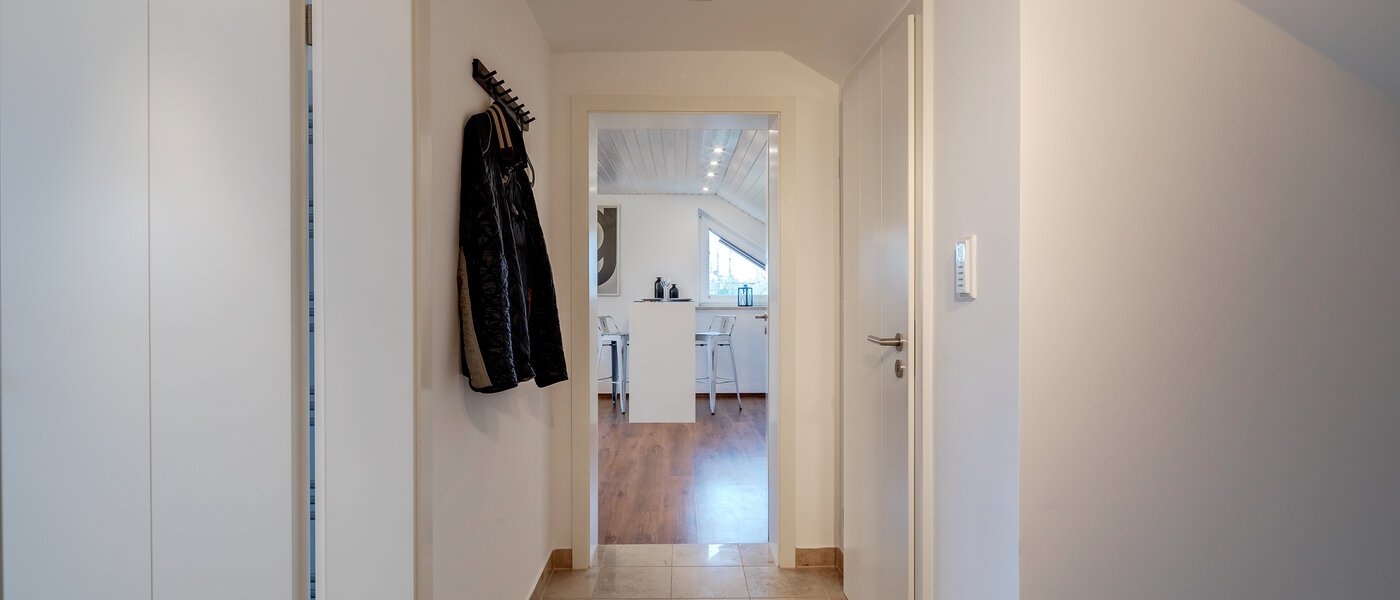 appartement sous les toits München Lerchenau 02 entrée/couloir 11948