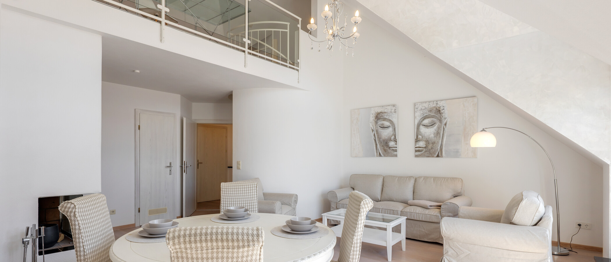 appartement avec mezzanine Pullach im Isartal 02 pièce à vivre 12007