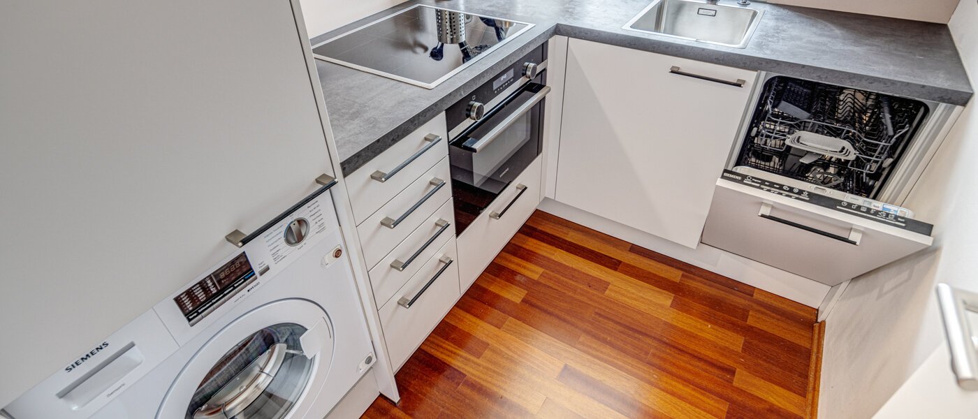 appartement sous les toits München Oberföhring 02 cuisine 1206