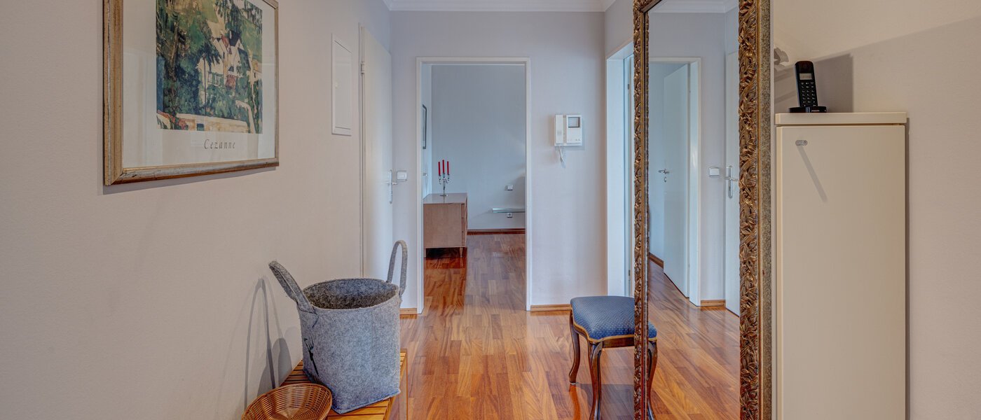 appartement sous les toits München Oberföhring 01 entrée/couloir 1206