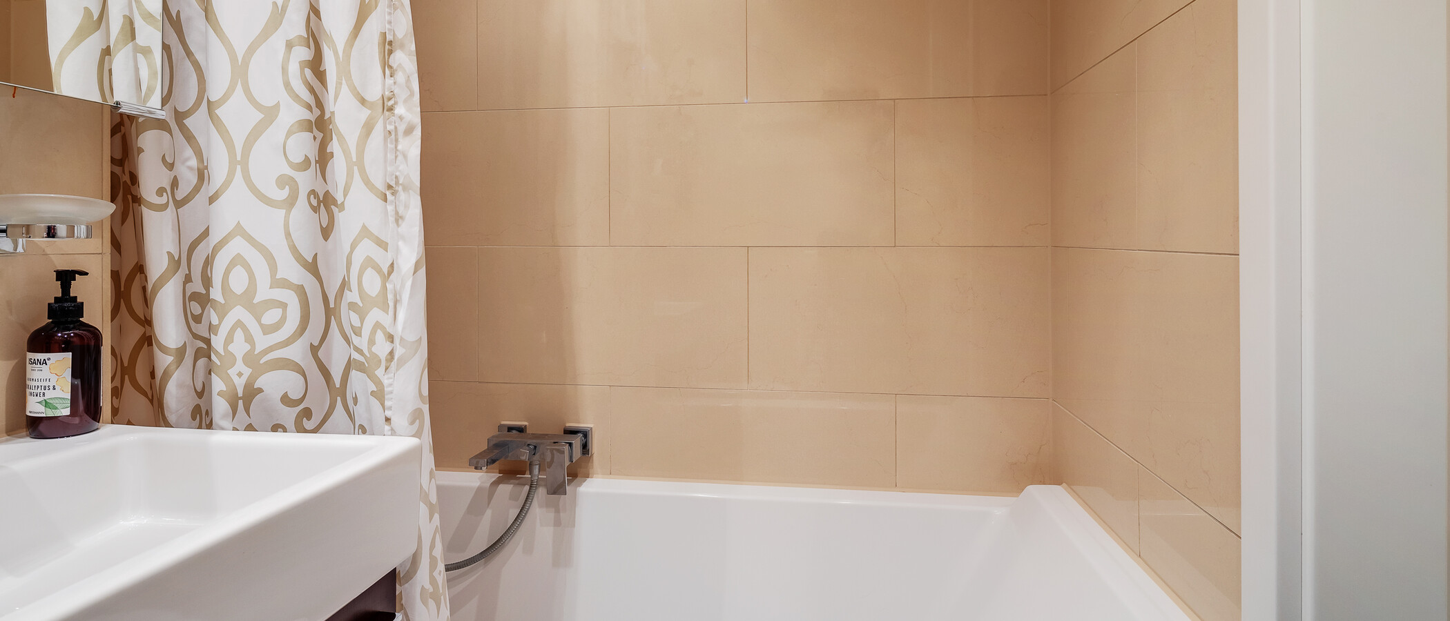 appartement München Maxvorstadt 03 salle de bain 12098