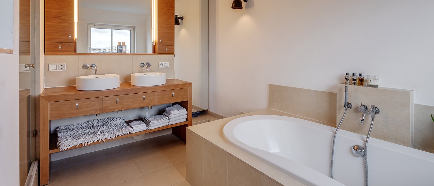 appartement style maisonnette München Ludwigsvorstadt 01 salle de bain 12126