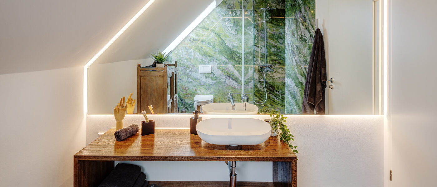 appartement sous les toits München Lehel 01 salle de bain 12257