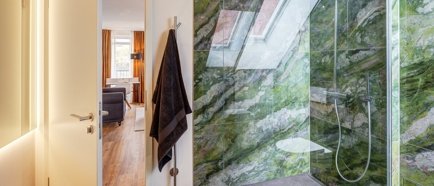 appartement sous les toits München Lehel 06 salle de bain 12257