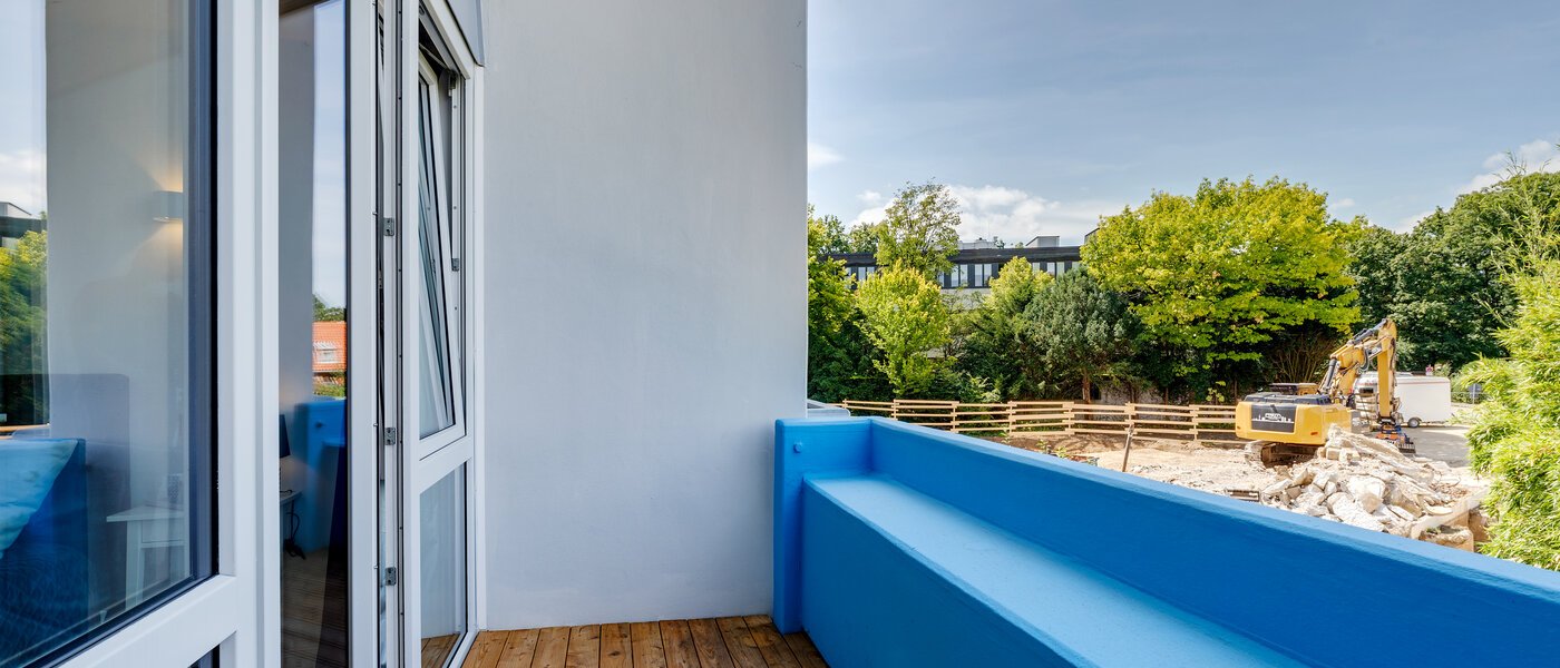 appartement style maisonnette München Moosach 02 balcon 12293