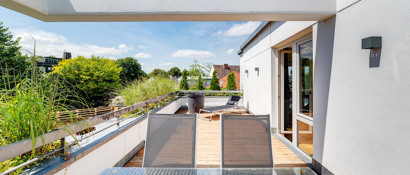 appartement style maisonnette München Moosach 01 terrasse sur le toit 12293