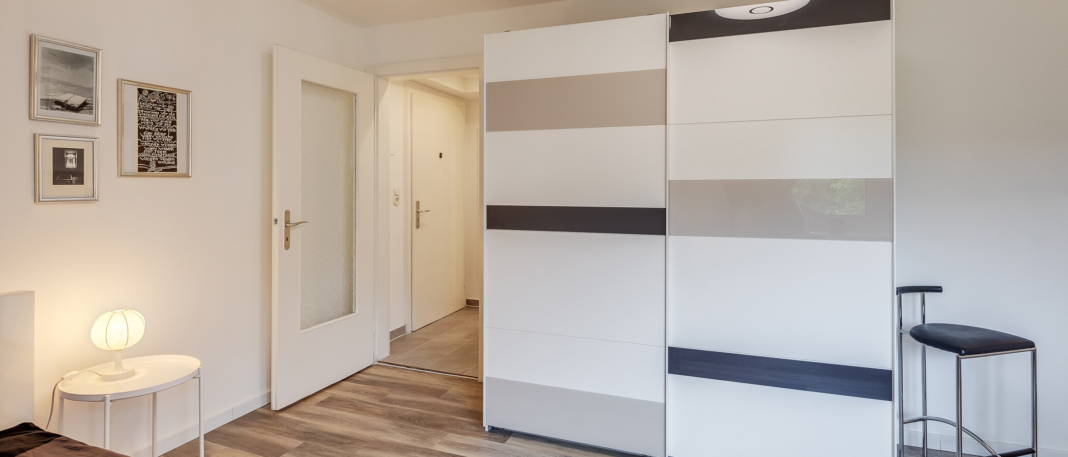 studio München Au 04 pièce à vivre 12297