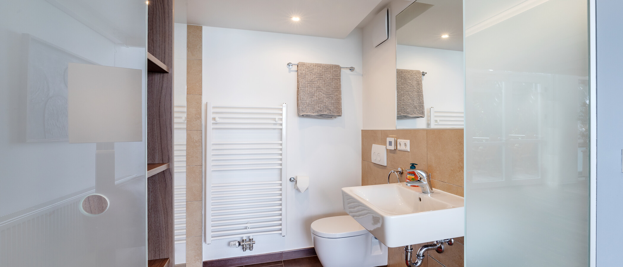 appartement avec mezzanine München Ludwigsvorstadt 01 salle de bain 12314