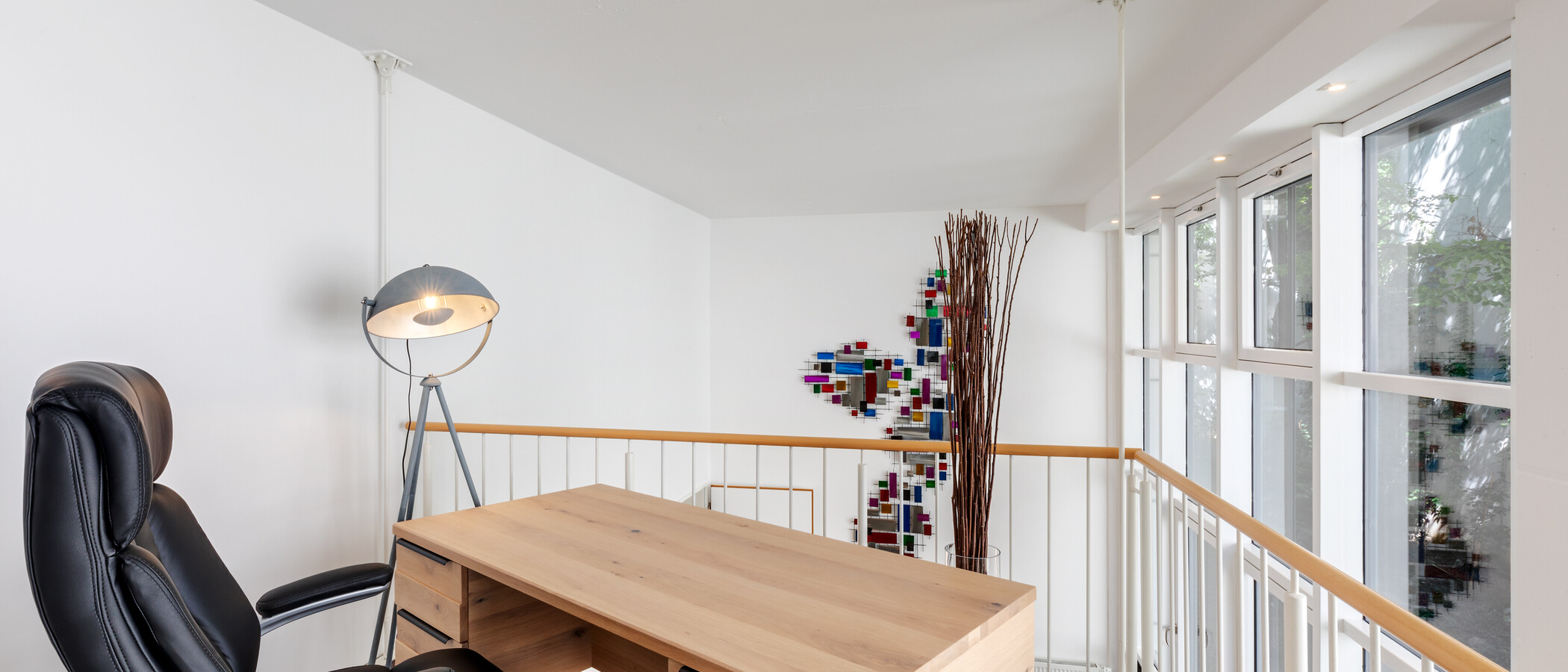 appartement avec mezzanine München Ludwigsvorstadt 01 coin bureau 12314