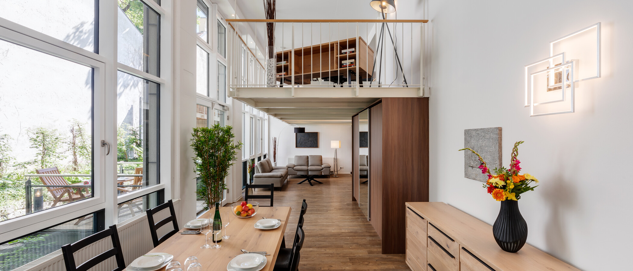 appartement avec mezzanine München Ludwigsvorstadt 03 salle à manger 12314