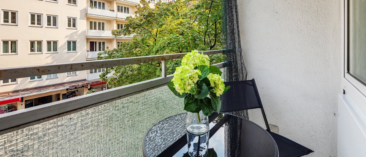 studio München Maxvorstadt 02 balcon 12325