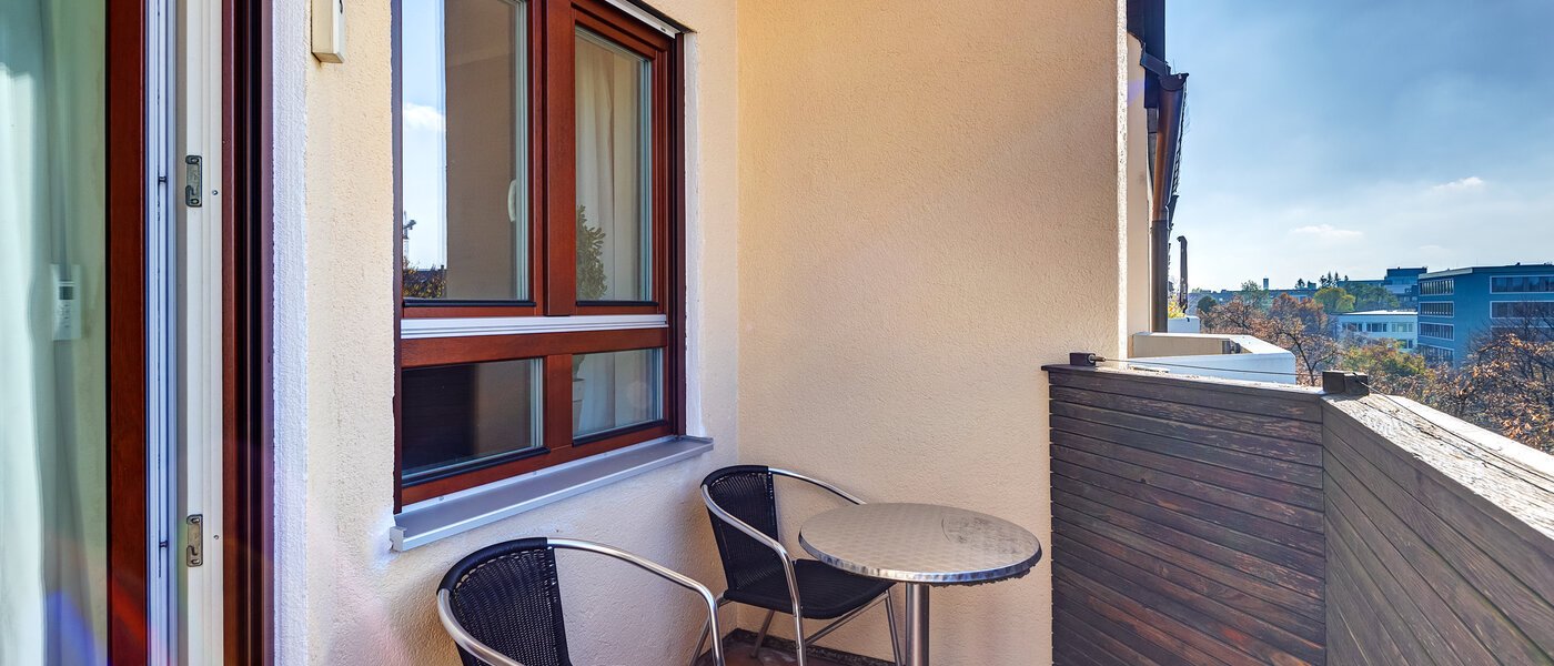 appartement sous les toits München Obergiesing 01 balcon 12328