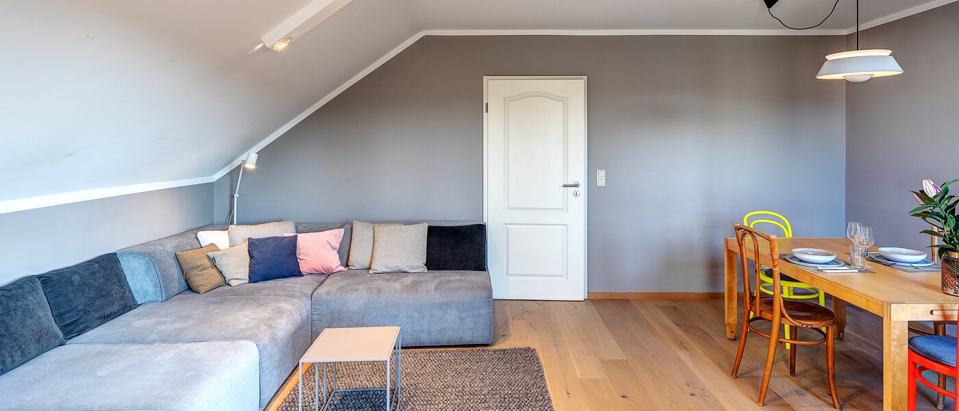 appartement sous les toits München Obergiesing 02 pièce à vivre 12328