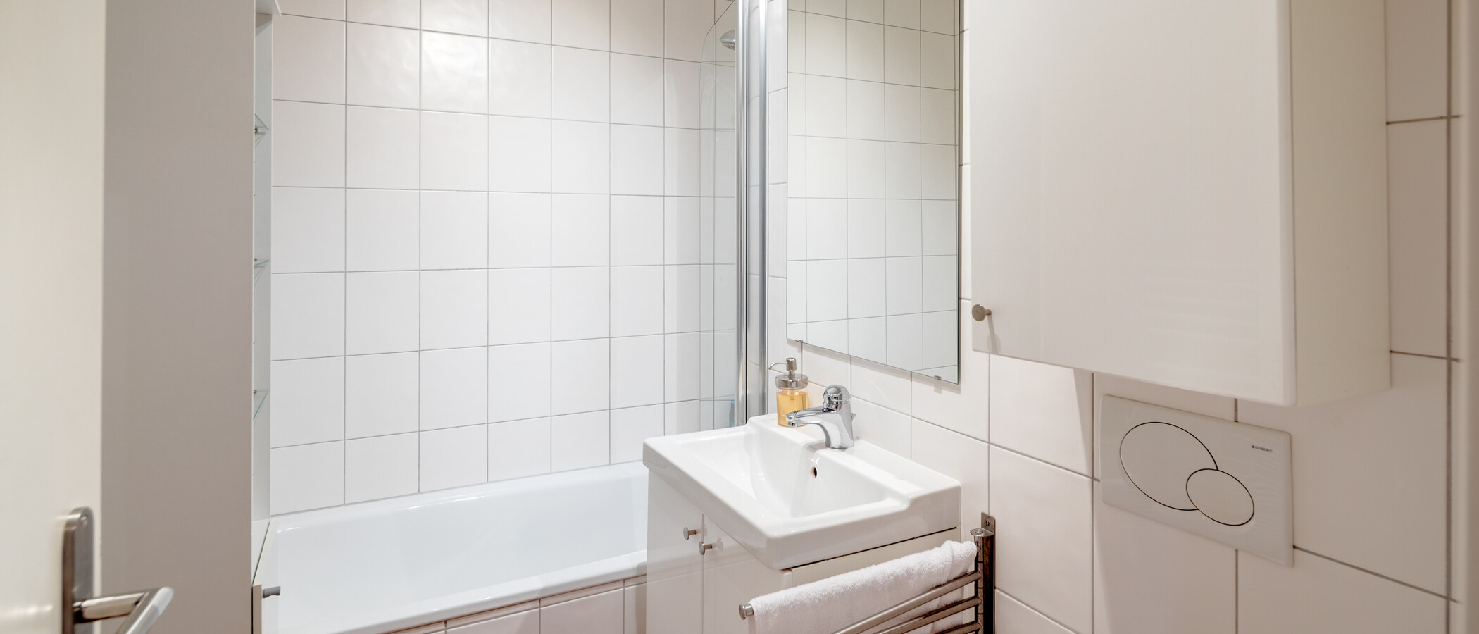 appartement München Maxvorstadt 01 salle de bain 12401